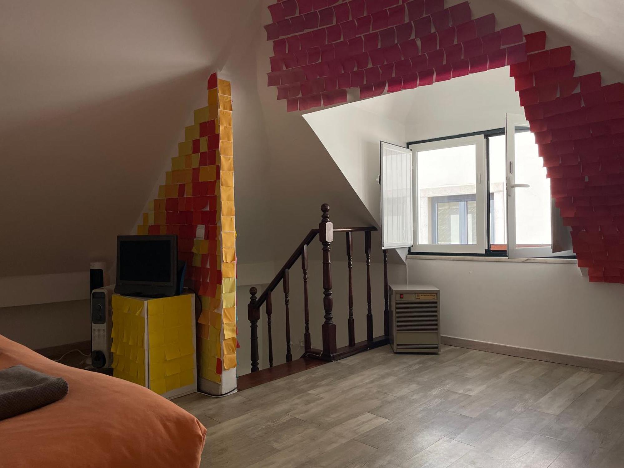 Apartment 7564 Post-its *